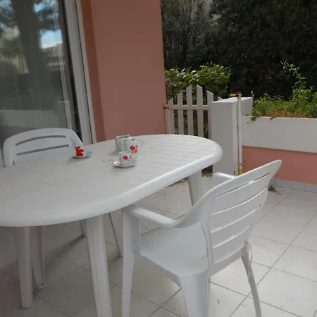 Estudios Los Jazmines Apartment *